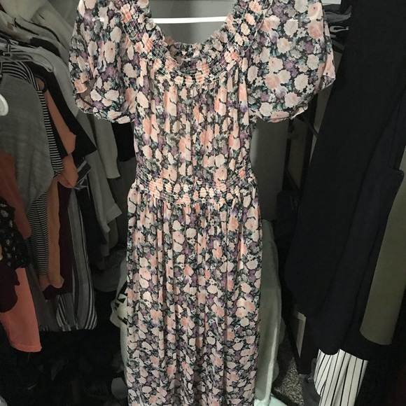 Dress - Picture 2 of 3